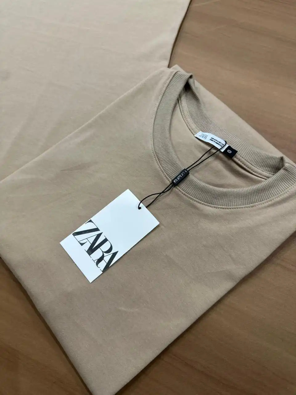 CAMISETA ZARA EGÍPCIA