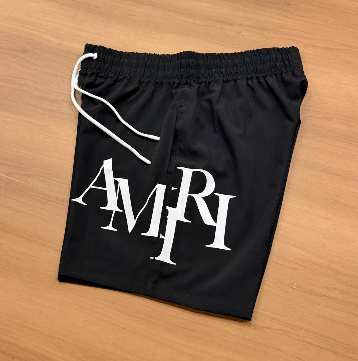Bermuda armani